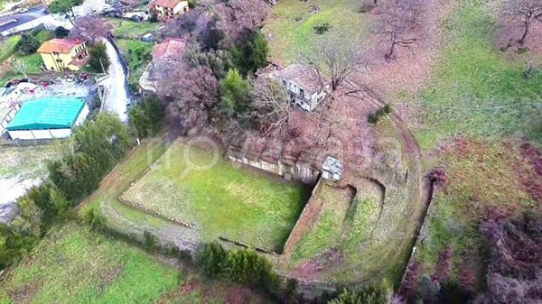 terreno in vendita a Sacrofano in zona Petruscheto