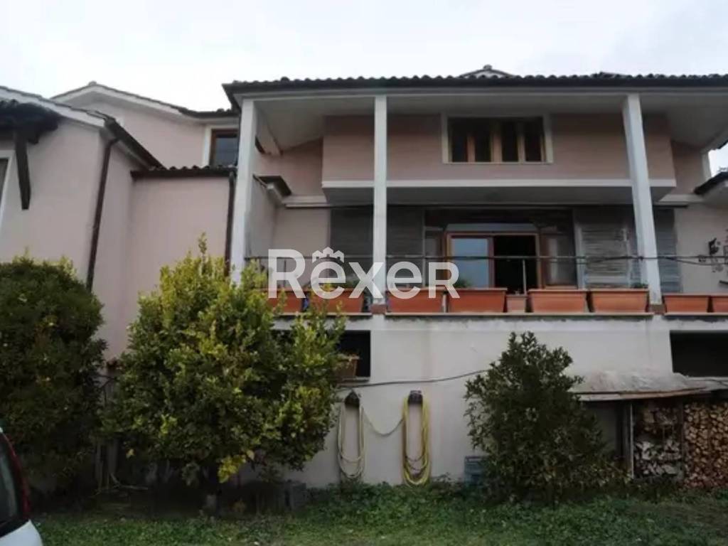 casa indipendente in vendita a Sacrofano