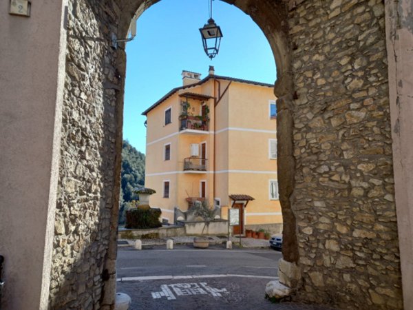appartamento in vendita a Sambuci