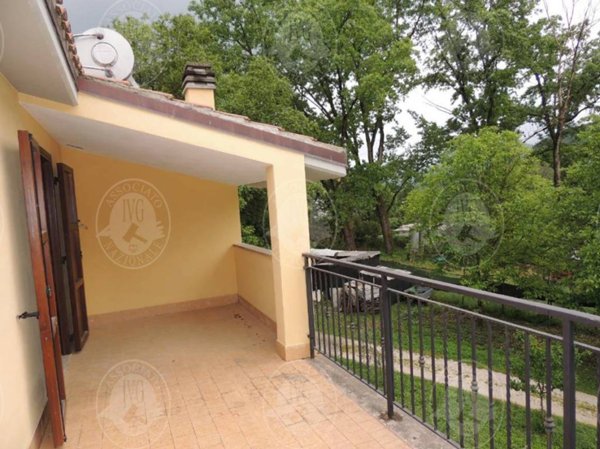 casa indipendente in vendita a Sambuci