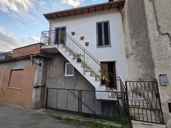 appartamento in vendita a Sambuci