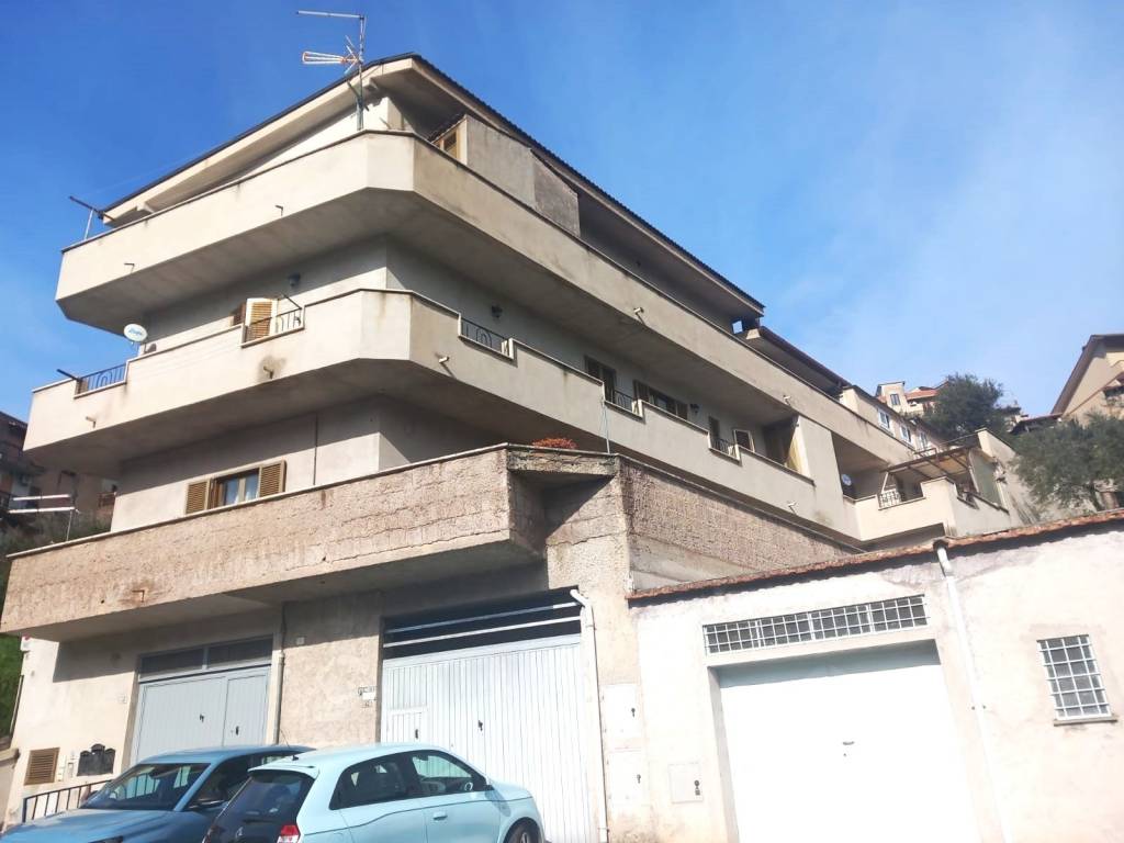 appartamento in vendita a San Gregorio da Sassola