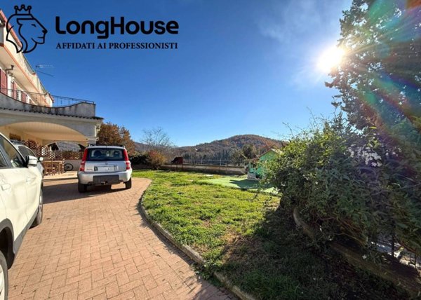 casa indipendente in vendita a San Gregorio da Sassola