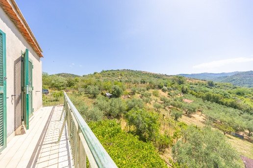 casa indipendente in vendita a San Gregorio da Sassola
