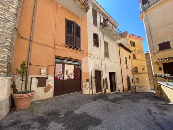 intera palazzina in vendita a San Polo dei Cavalieri