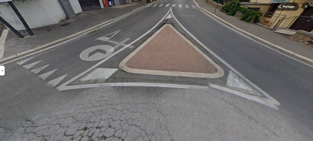 locale commerciale in vendita a San Polo dei Cavalieri