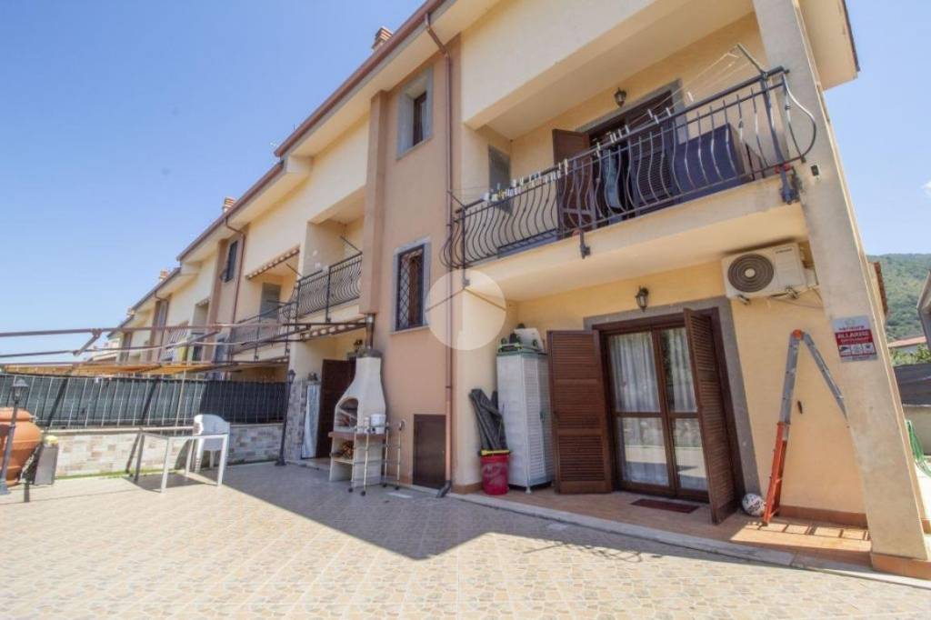 casa indipendente in vendita a San Polo dei Cavalieri