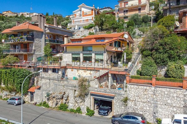 casa indipendente in vendita a San Polo dei Cavalieri