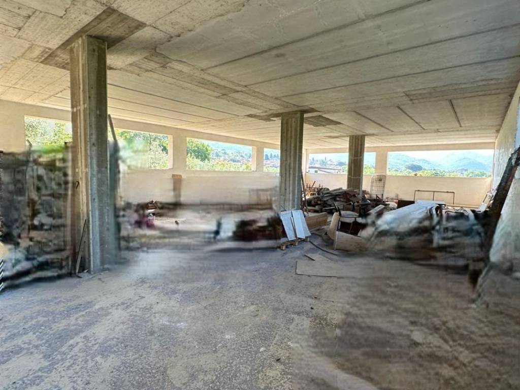 negozio in vendita a San Polo dei Cavalieri