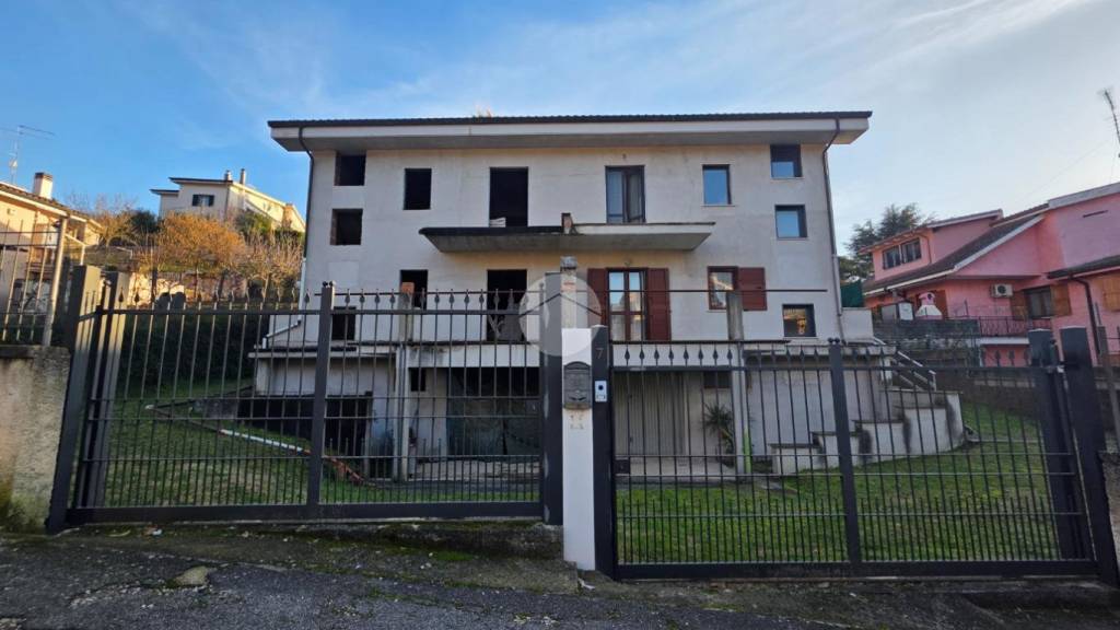 casa indipendente in vendita a San Polo dei Cavalieri