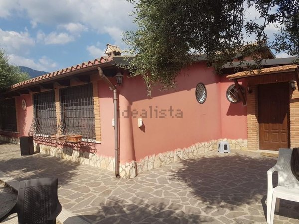 casa indipendente in vendita a San Polo dei Cavalieri