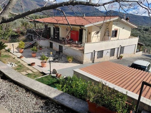 casa indipendente in vendita a San Polo dei Cavalieri