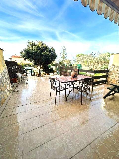 casa indipendente in vendita a Santa Marinella