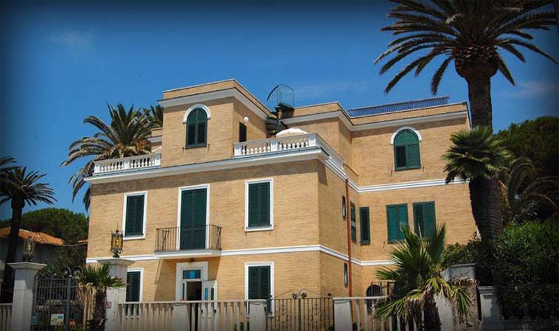 casa indipendente in vendita a Santa Marinella