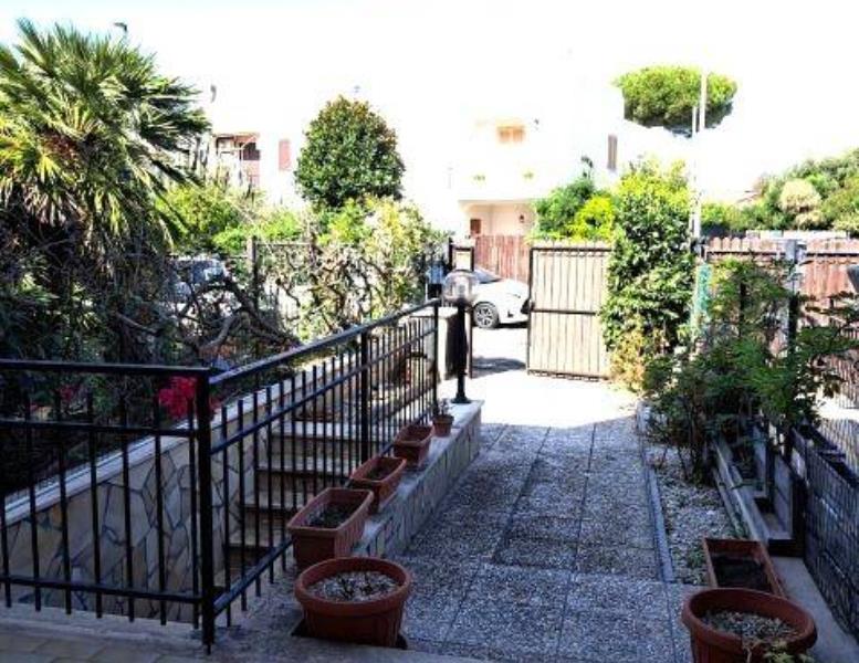 casa indipendente in vendita a Santa Marinella