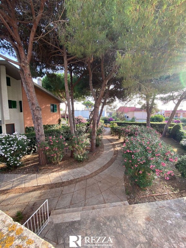 casa indipendente in vendita a Santa Marinella
