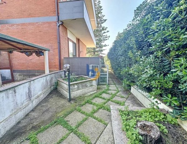 casa indipendente in vendita a Santa Marinella