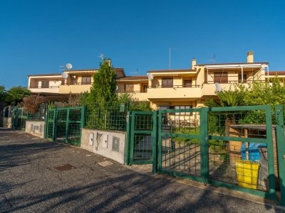 casa indipendente in vendita a Santa Marinella