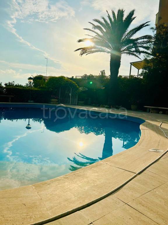 casa indipendente in vendita a Santa Marinella