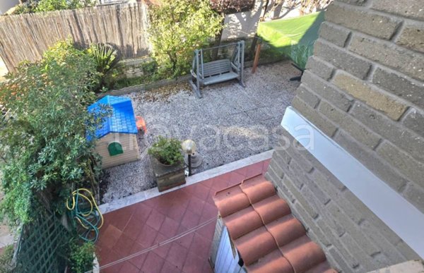 casa indipendente in vendita a Santa Marinella