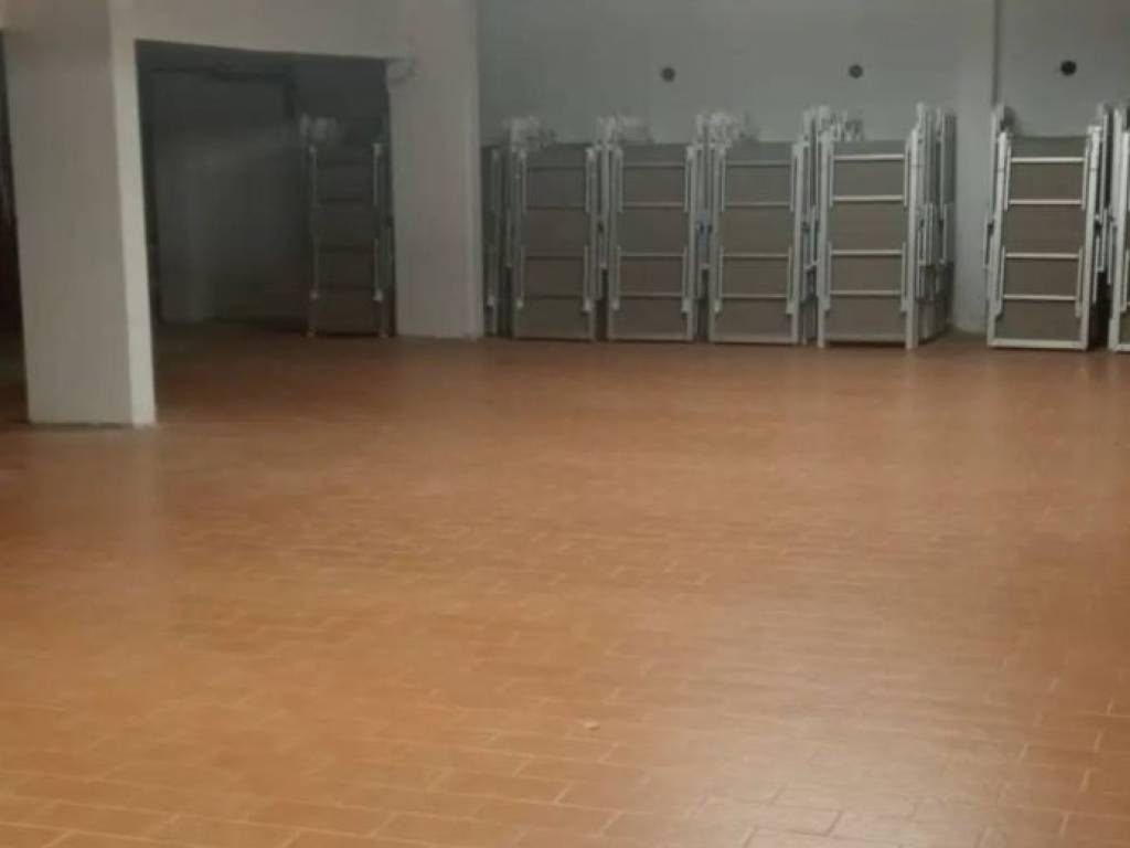 locale di sgombero in vendita a Santa Marinella