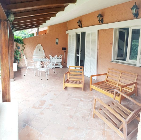 casa indipendente in vendita a Santa Marinella