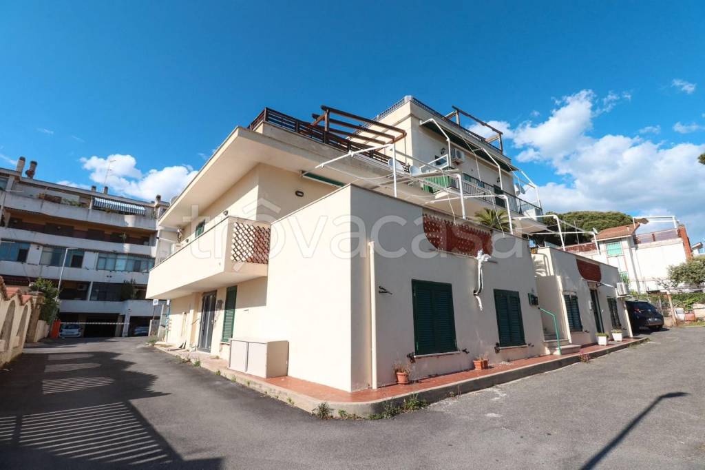 appartamento in vendita a Santa Marinella
