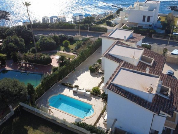 casa indipendente in vendita a Santa Marinella