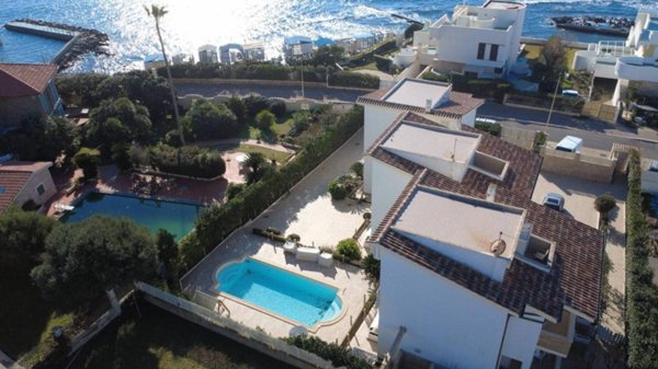 casa indipendente in vendita a Santa Marinella