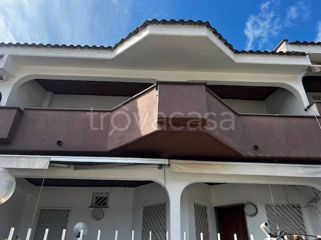 casa indipendente in vendita a Santa Marinella