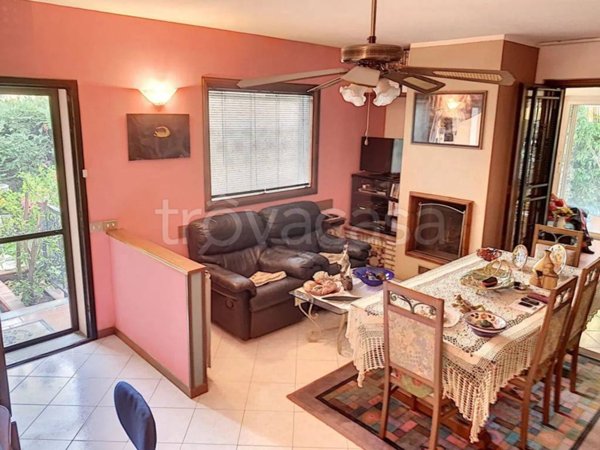 casa indipendente in vendita a Santa Marinella
