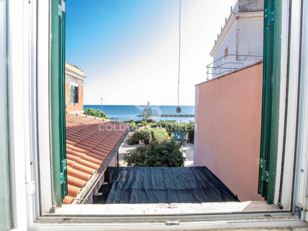 casa indipendente in vendita a Santa Marinella