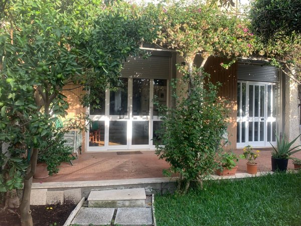 casa indipendente in vendita a Santa Marinella