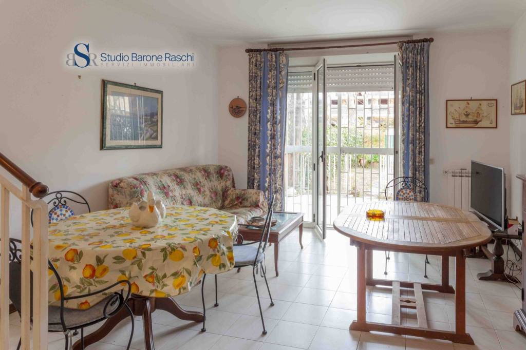 casa indipendente in vendita a Santa Marinella in zona Santa Severa