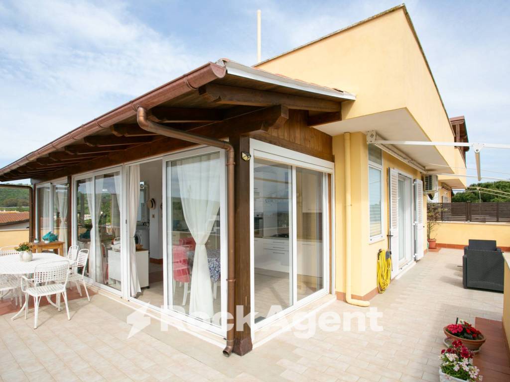 appartamento in vendita a Santa Marinella