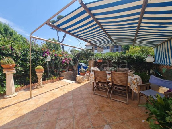 casa indipendente in vendita a Santa Marinella