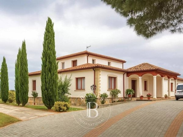 casa indipendente in vendita a Santa Marinella