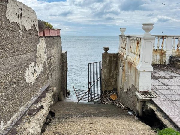 casa indipendente in vendita a Santa Marinella