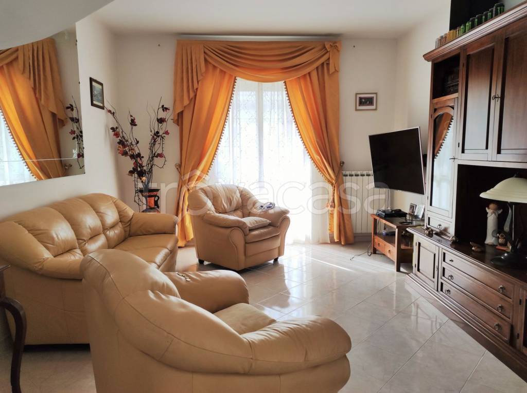 casa indipendente in vendita a Santa Marinella