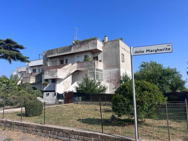 appartamento in vendita a Santa Marinella