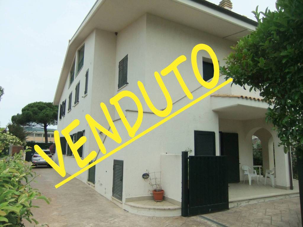 appartamento in vendita a Santa Marinella in zona Santa Severa