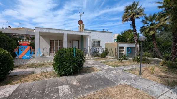 casa indipendente in vendita a Santa Marinella