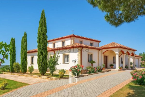 casa indipendente in vendita a Santa Marinella
