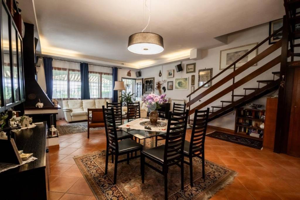 casa indipendente in vendita a Santa Marinella