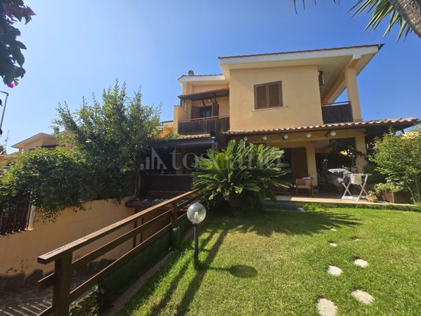villa in vendita a Santa Marinella
