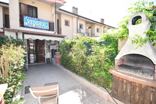 casa indipendente in vendita a Santa Marinella
