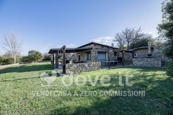 casa indipendente in vendita a Santa Marinella