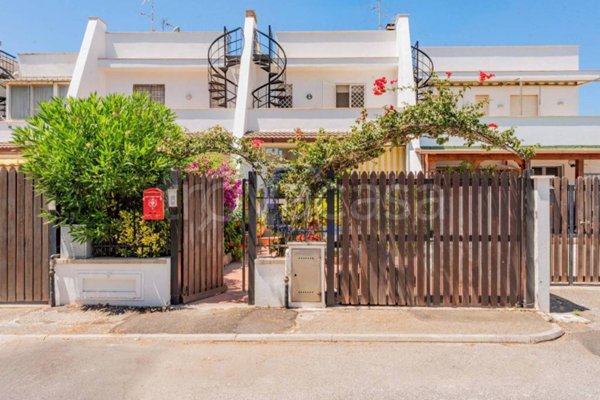 casa indipendente in vendita a Santa Marinella