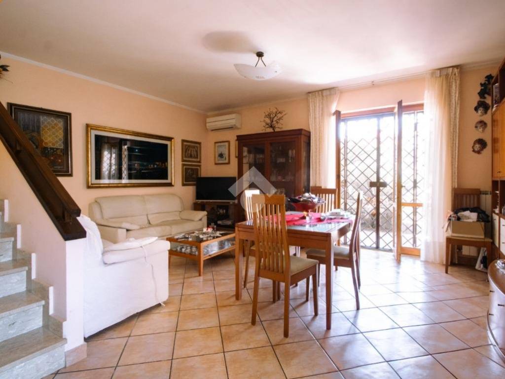 casa indipendente in vendita a Santa Marinella