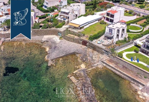 casa indipendente in vendita a Santa Marinella